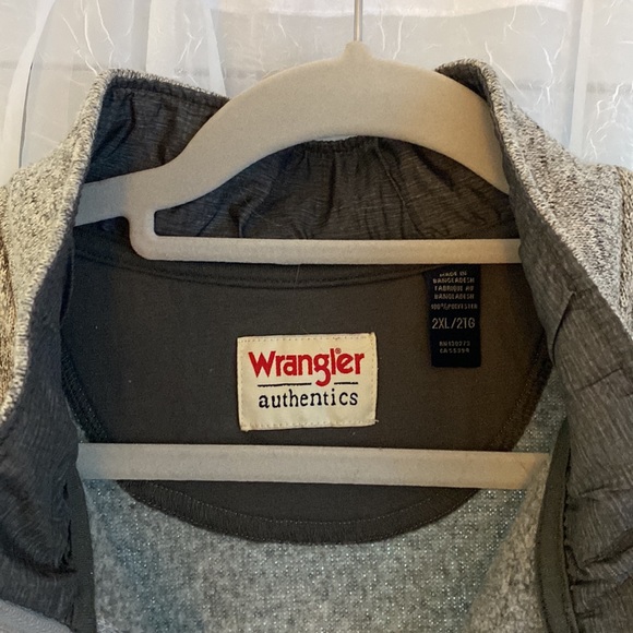 Quarter-zip - Picture 2 of 2